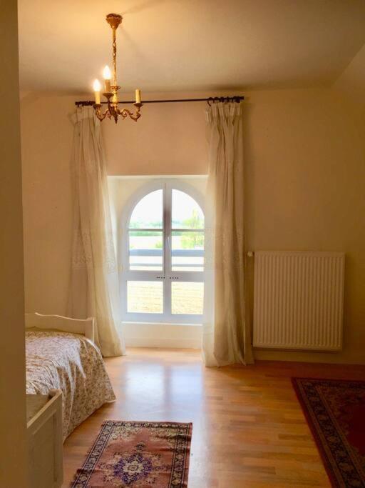Cottage Du Chateau Erbree Экстерьер фото